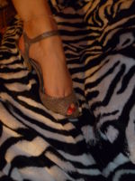 Image of North East Domme Mistress Orchid's anklet, silver shoe & painted toes